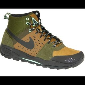 Nike Alder ACG Trail Boots